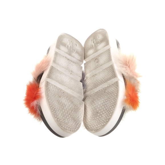 Stuart Weitzman Rabbit Fur Platform Slides Sandals Size: 6 - Picture 5 of 5